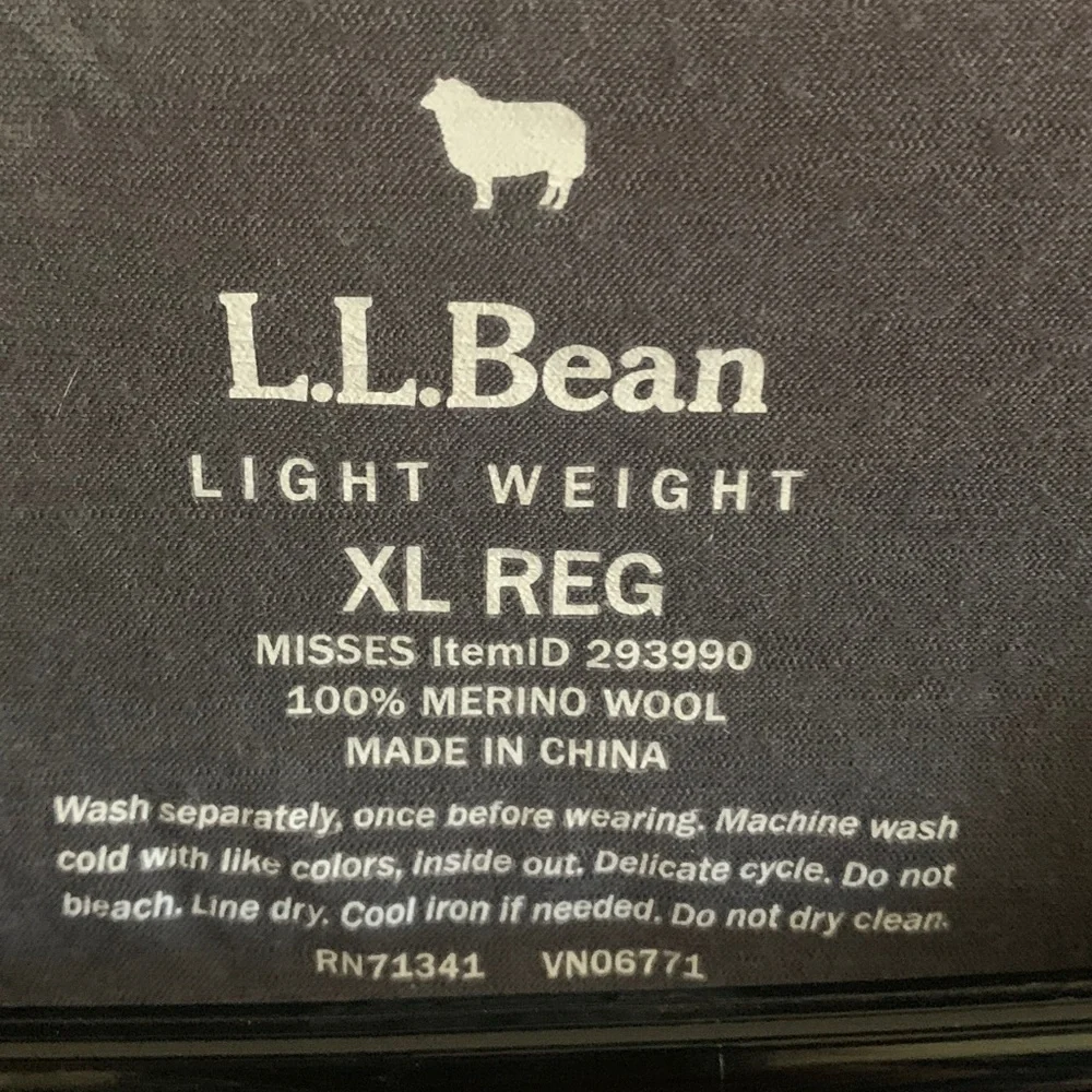 Set of two L.L. Bean Merino Wool Crew Neck T-Shirts - Picture 3 of 4